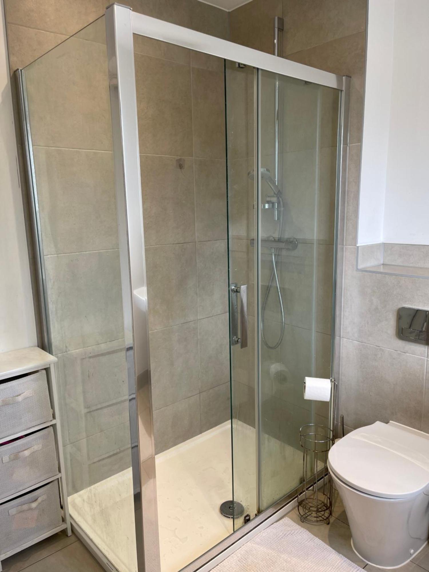 En-Suite Bedroom In A Family Home Near Gatwick Airport And Horley Station Hookwood Eksteriør bilde